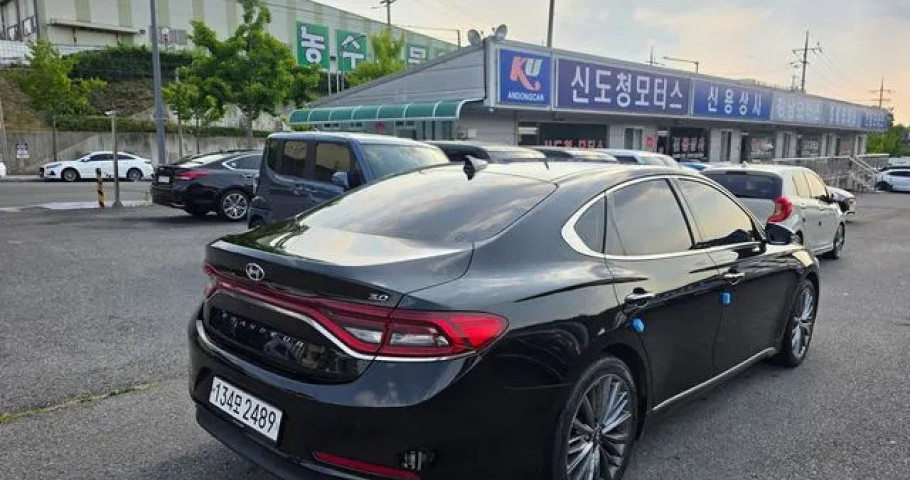 Hyundai Grandeur 