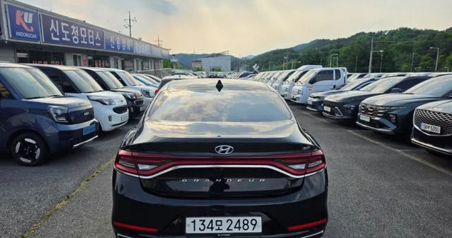 Hyundai Grandeur 
