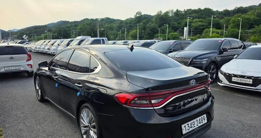 Hyundai Grandeur 