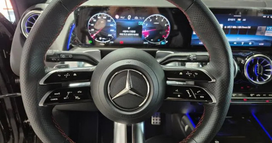 Mercedes-Benz Glb-Class 