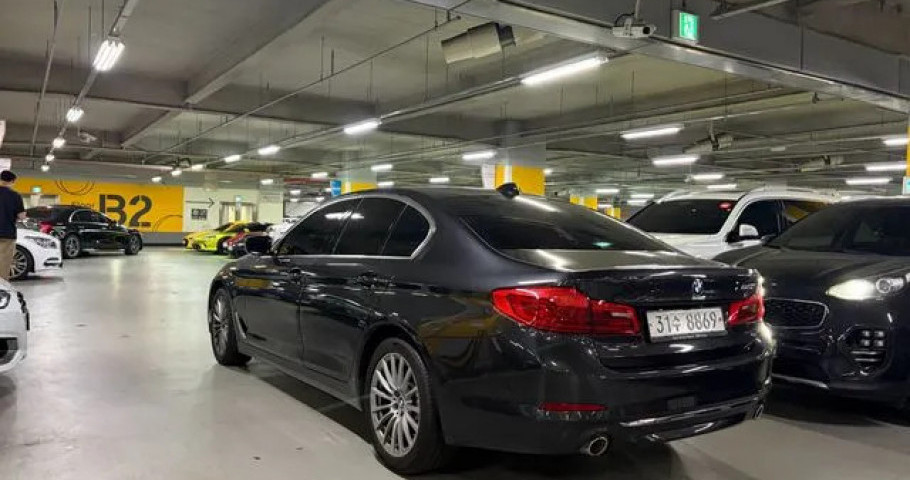 Bmw 5-Series 
