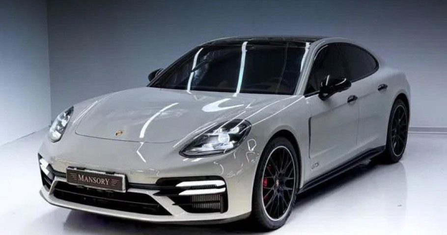 Porsche Panamera 