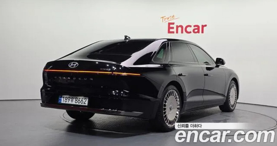 Hyundai Grandeur 