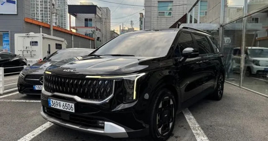 Kia Carnival 