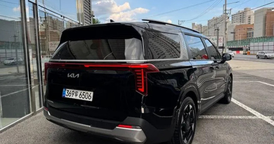 Kia Carnival 