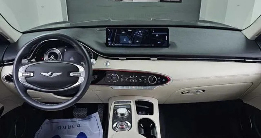 Genesis Gv70 
