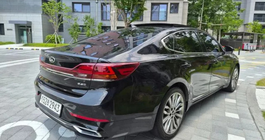 Kia K7 