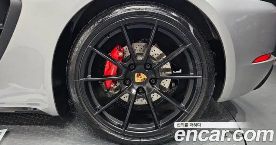 Porsche 718 