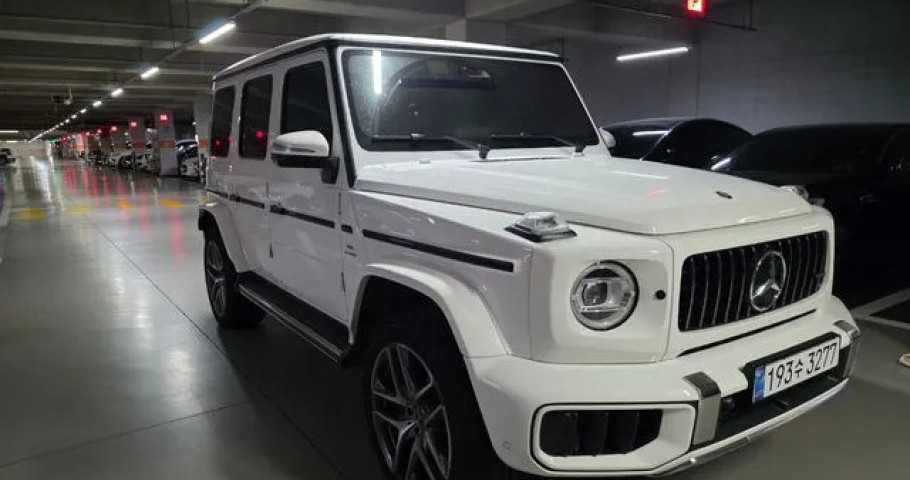 Mercedes-Benz G-Class 