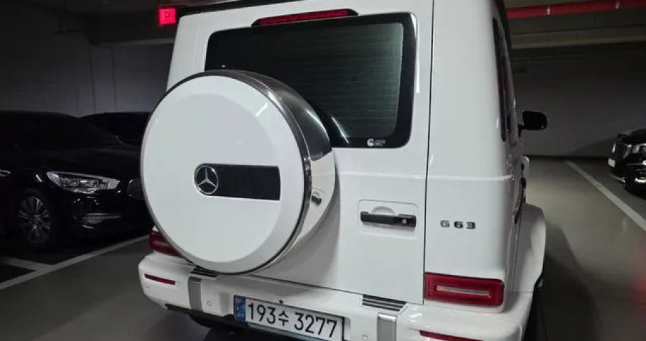Mercedes-Benz G-Class 