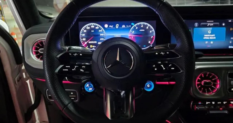 Mercedes-Benz G-Class 