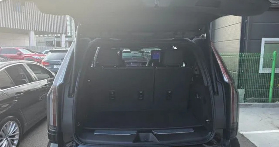Cadillac Escalade 