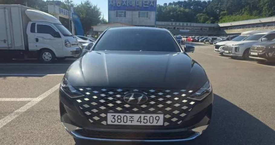 Hyundai Grandeur 