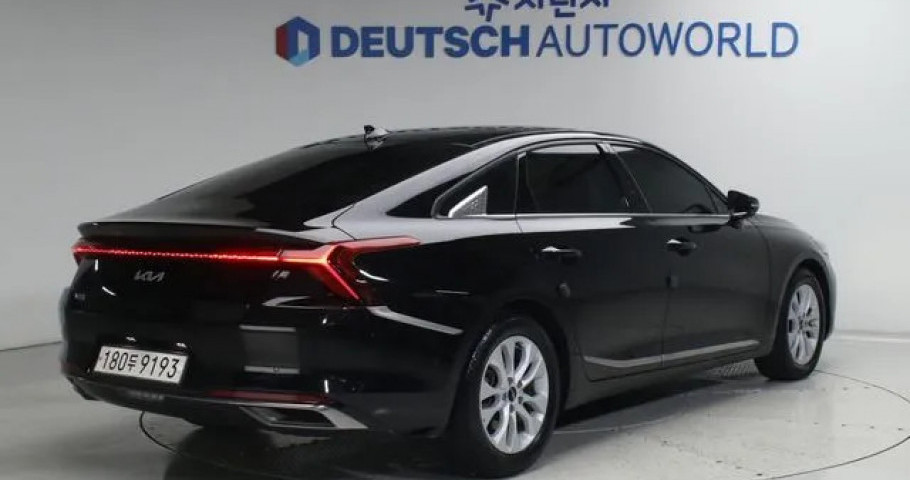 Kia K8 