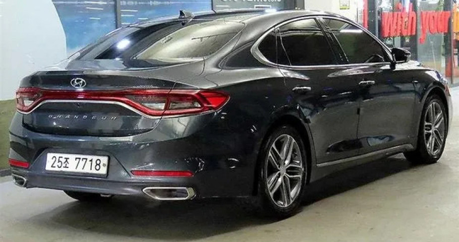 Hyundai Grandeur 