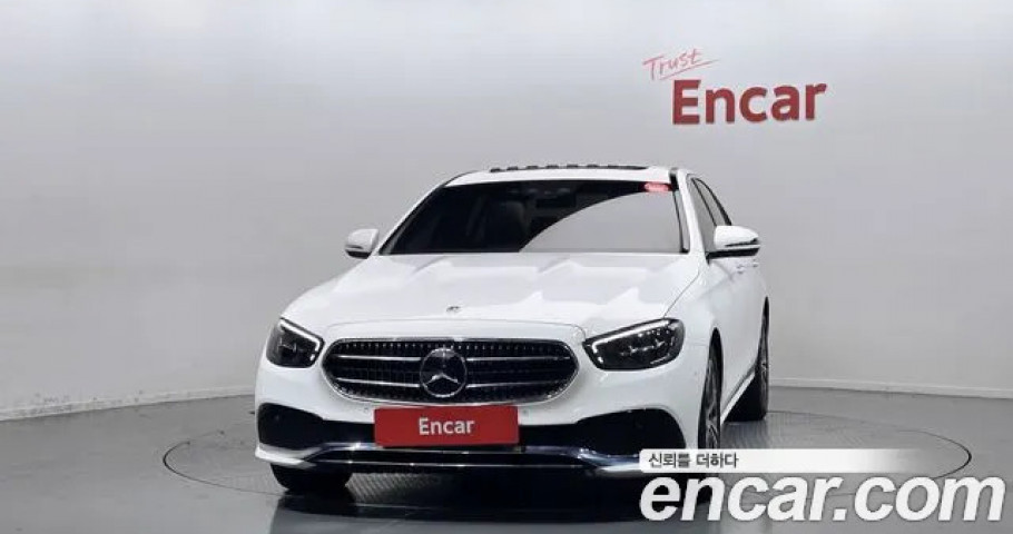 Mercedes-Benz E-Class 