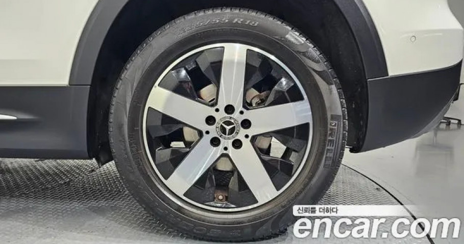 Mercedes-Benz Glb-Class 