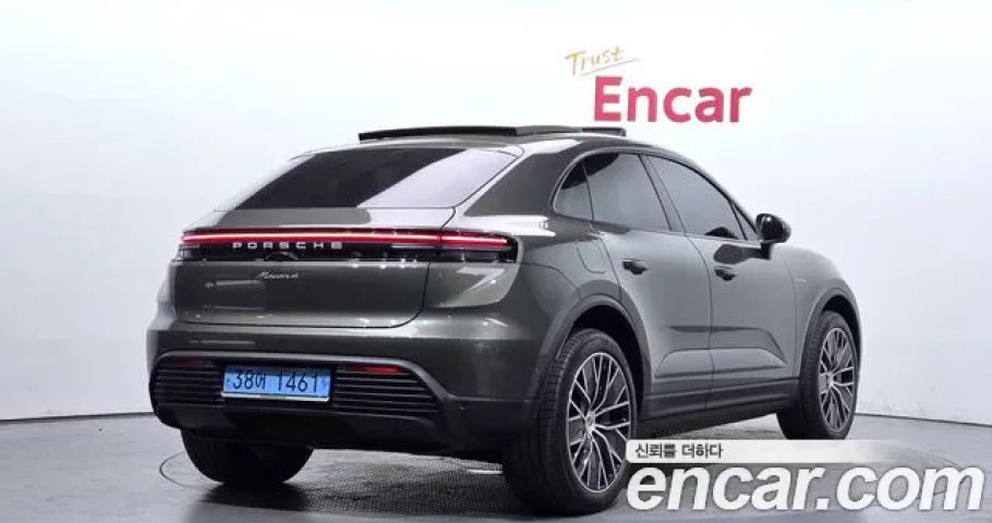 Porsche Macan 