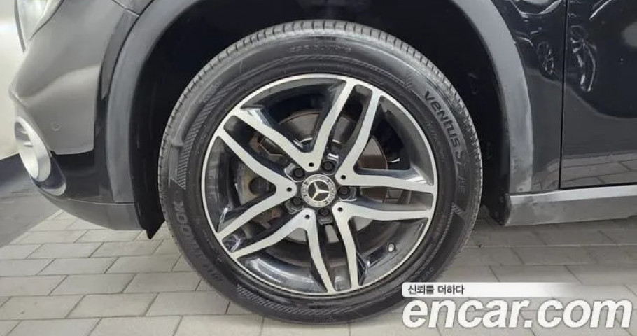 Mercedes-Benz Gla-Class 