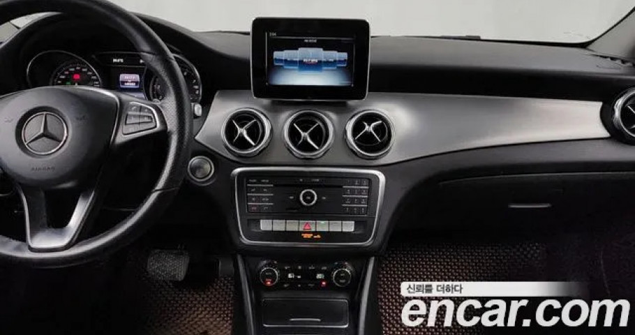 Mercedes-Benz Gla-Class 