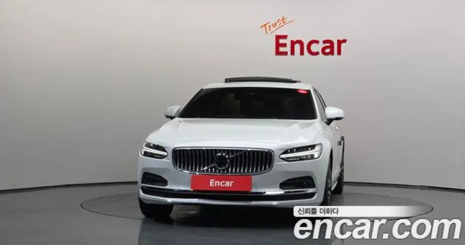 Volvo S90 