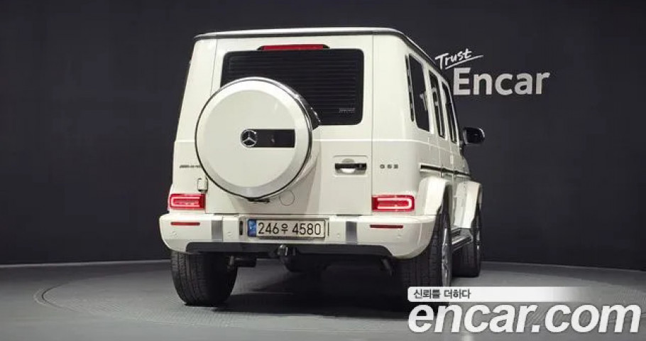 Mercedes-Benz G-Class 