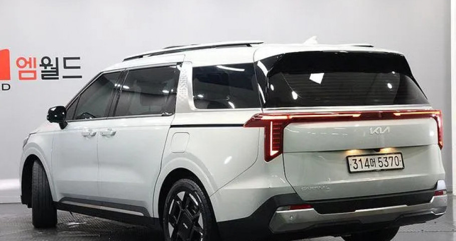 Kia Carnival 