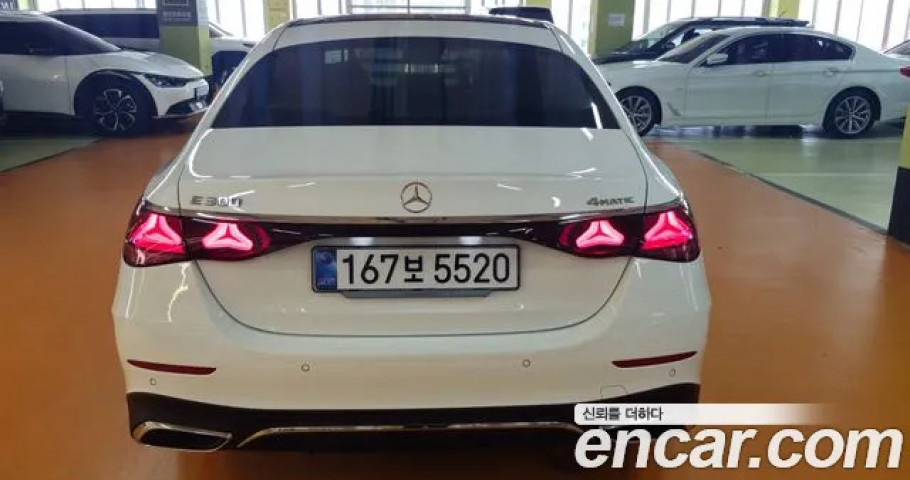 Mercedes-Benz E-Class 