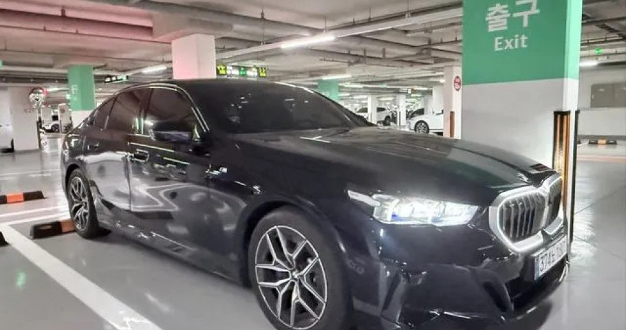 Bmw 5-Series 