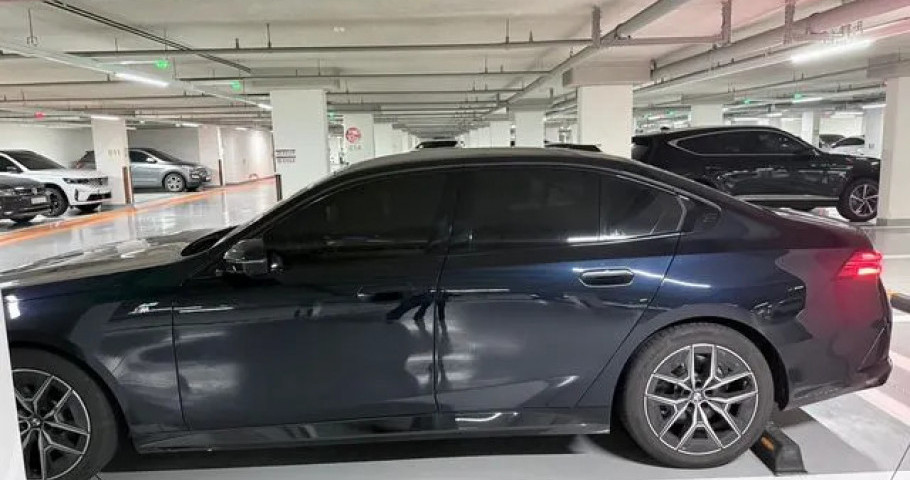 Bmw 5-Series 