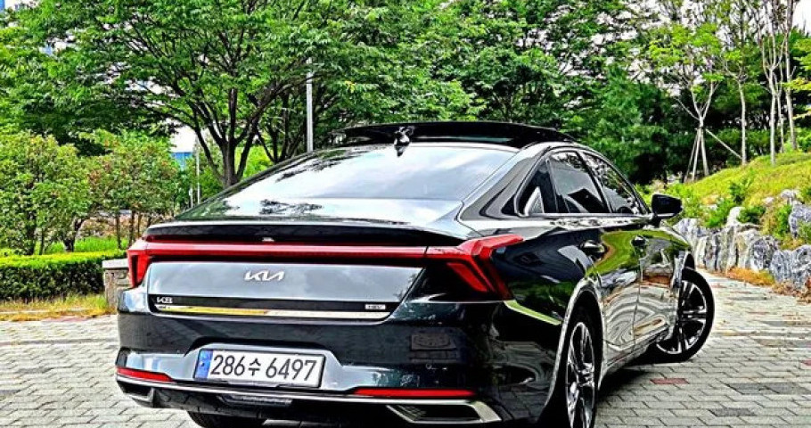 Kia K8 