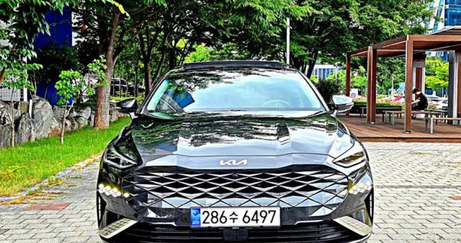 Kia K8 