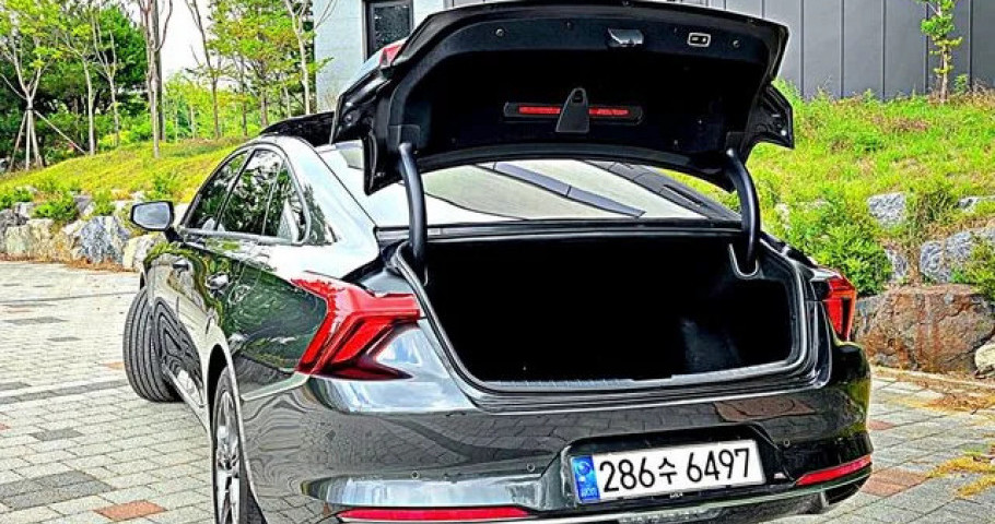 Kia K8 