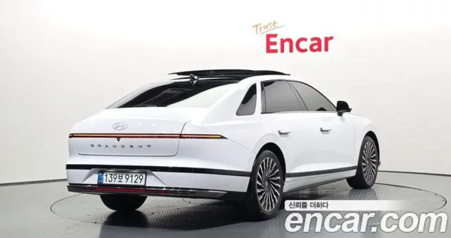 Hyundai Grandeur 