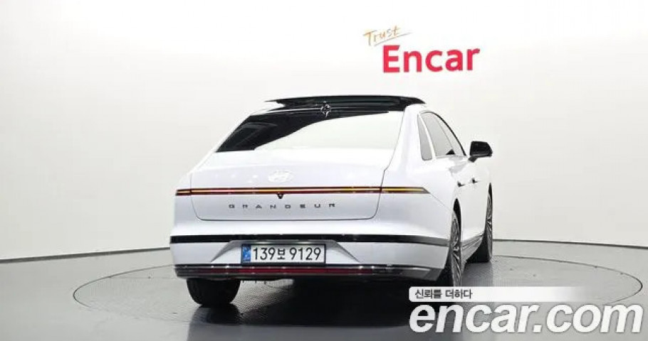 Hyundai Grandeur 