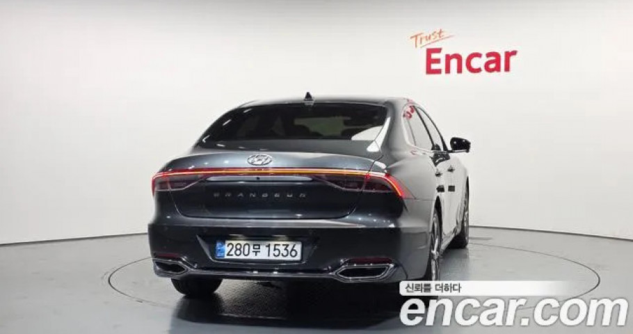 Hyundai Grandeur 