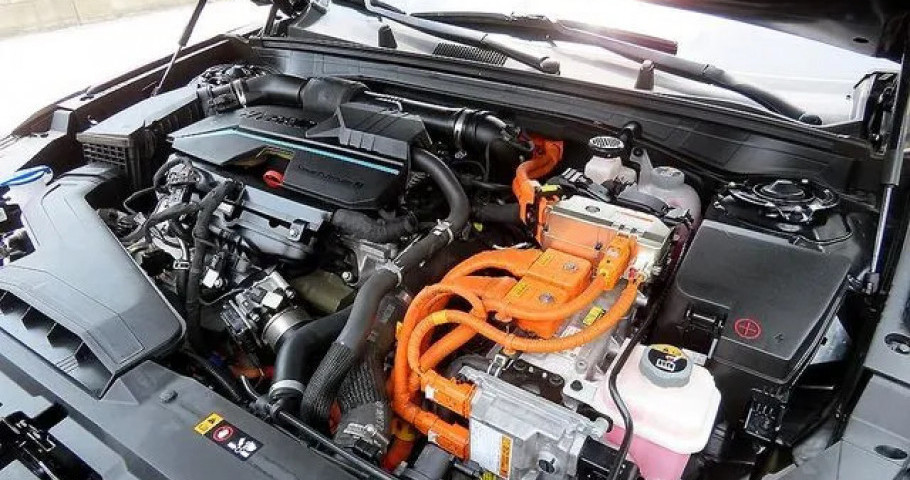 Kia K8 