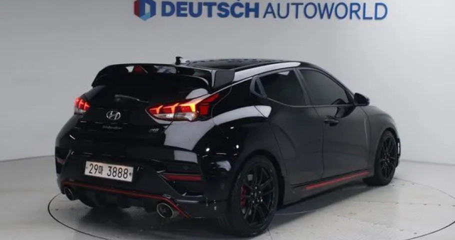 Hyundai Veloster 