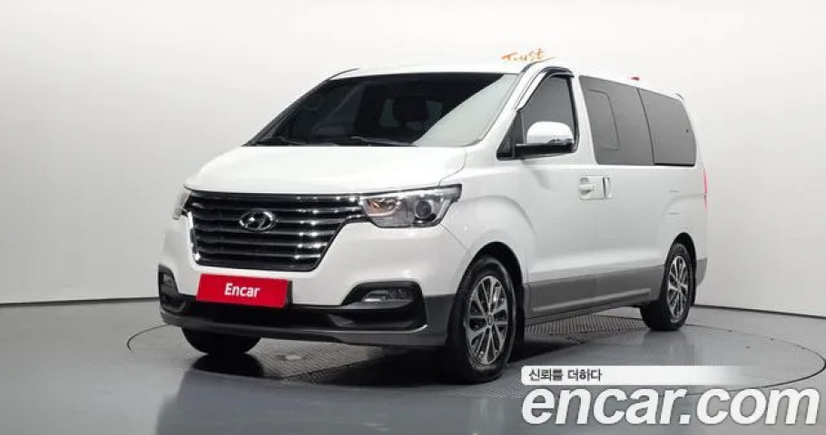 Hyundai Starex 