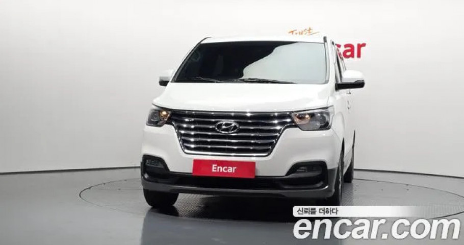 Hyundai Starex 