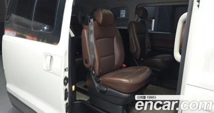 Hyundai Starex 