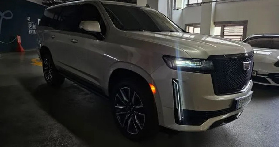 Cadillac Escalade 