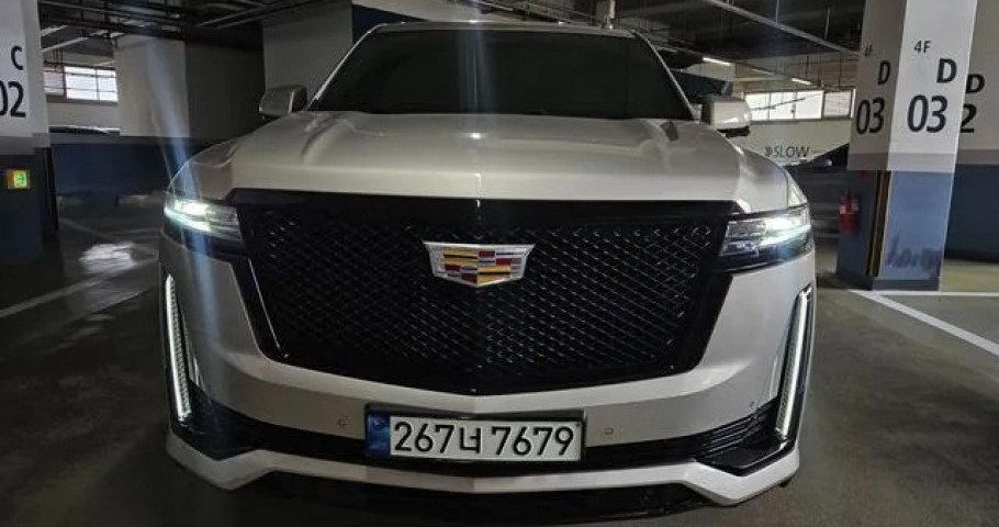 Cadillac Escalade 