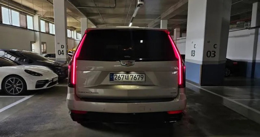 Cadillac Escalade 
