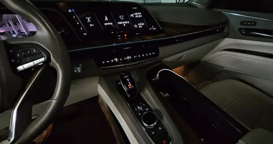 Cadillac Escalade 