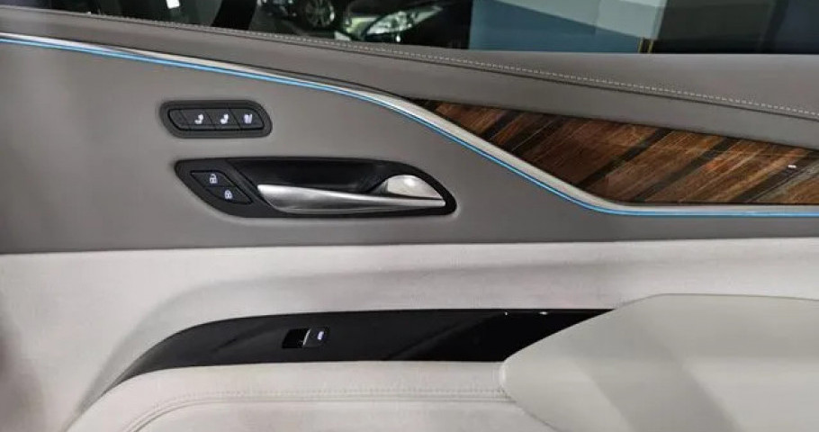Cadillac Escalade 