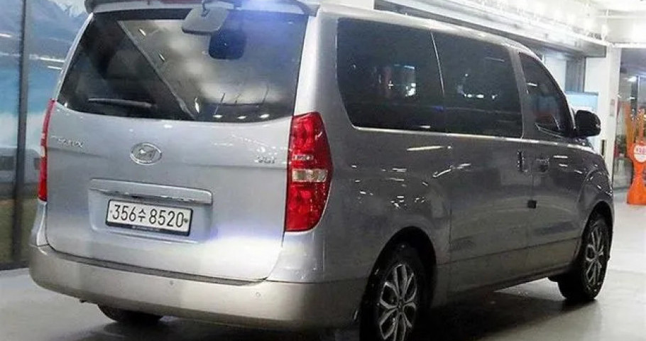 Hyundai Starex 