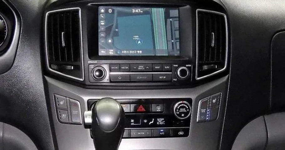 Hyundai Starex 