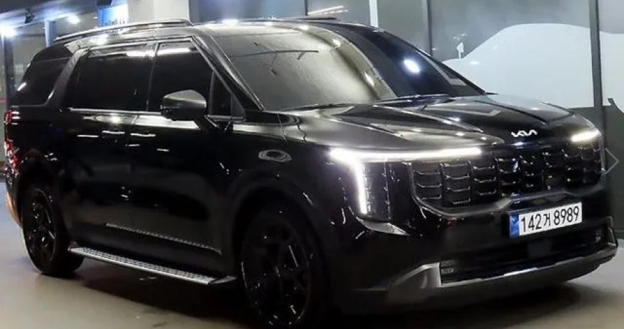 Kia Carnival 