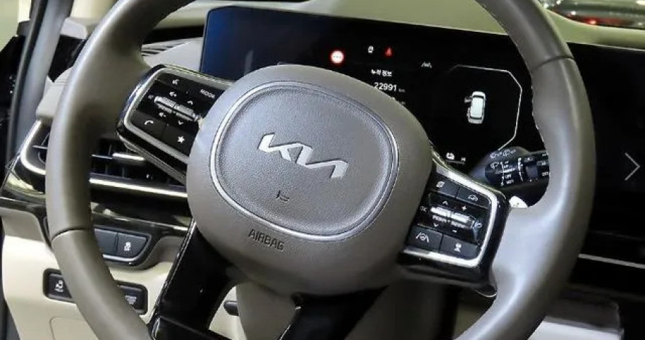 Kia Carnival 